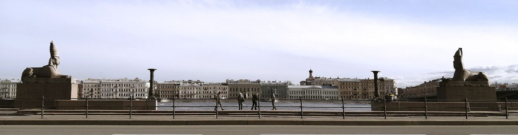 Сфинксы на Университетской набережной Санкт-Петербурга